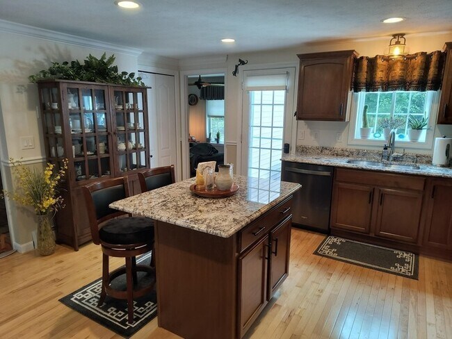 Foto del edificio - 28 Owens Dr