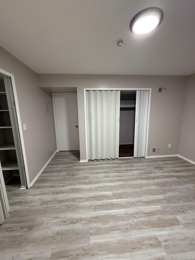 Building Photo - 24651 W McNichols Rd