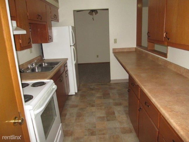 Building Photo - 2904 Conklin Dr