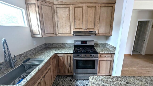 Foto del edificio - 1211 N Maple St