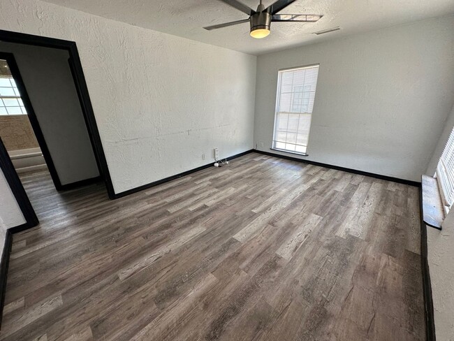 Foto del edificio - 927 Columbine St