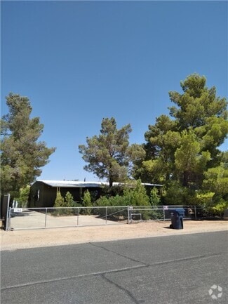 Building Photo - 1365 E McVicar Ave
