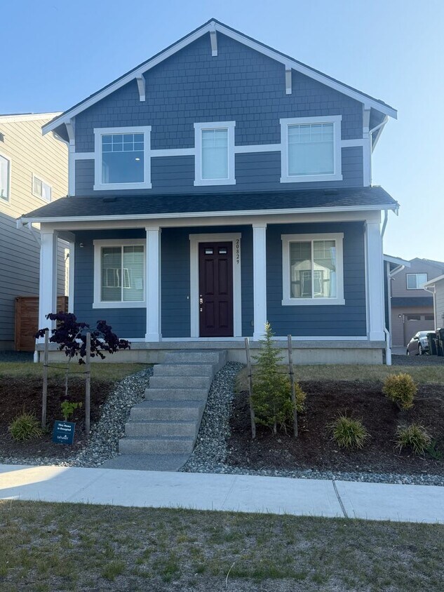 Foto principal - Beautiful 3-Bedroom + Bonus Loft Home in B...