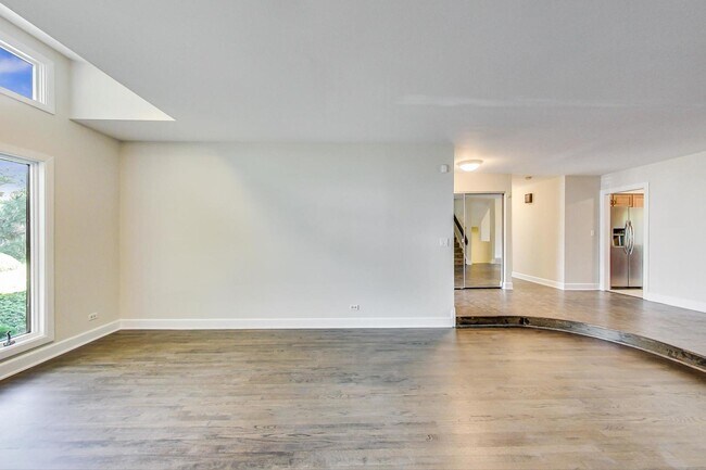 Foto del edificio - 2465 Cobblewood Dr
