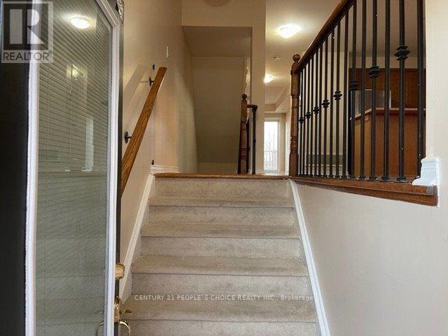 Building Photo - 3200-3200 Bentley Dr