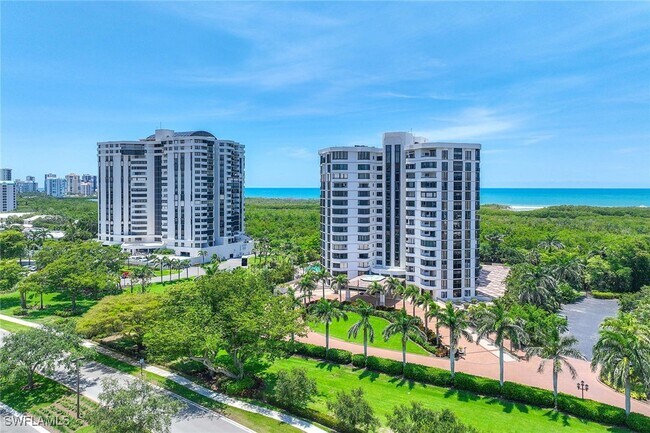 Foto del edificio - 6075 Pelican Bay Blvd