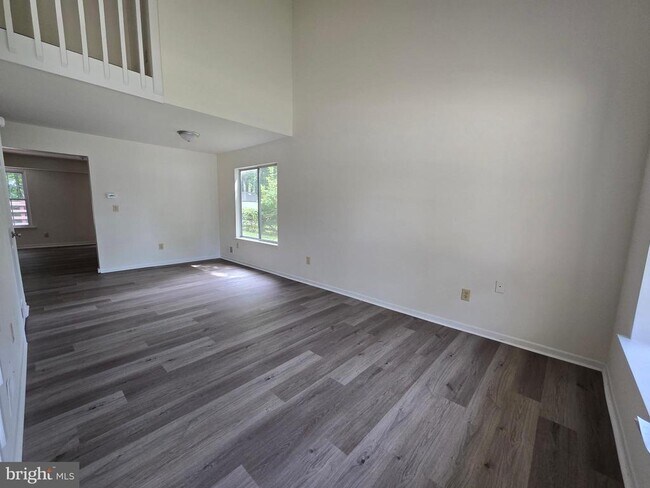 Foto del edificio - 1417 S Farmview Dr