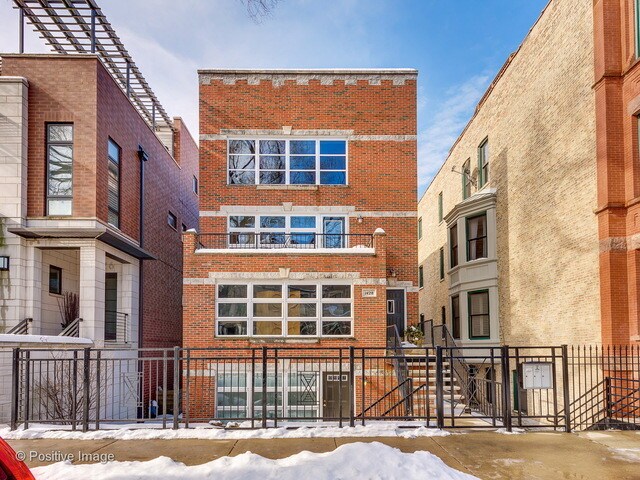 Primary Photo - 1428 N Mohawk St