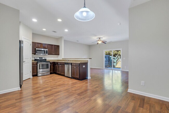 Building Photo - 100 Cantle Dr
