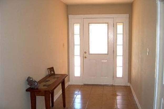 Building Photo - 2991 E calle Bacardi