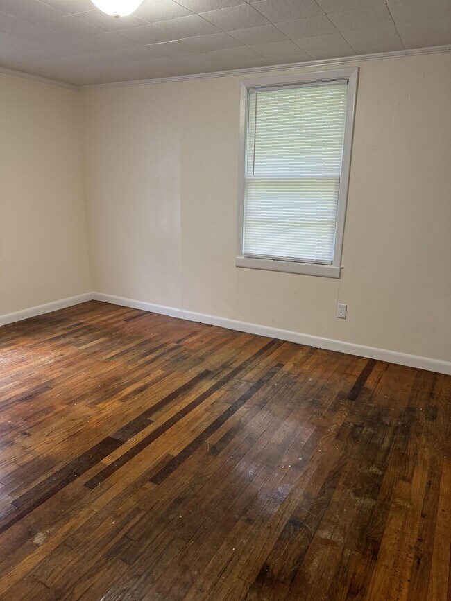 Foto del edificio - 2708 Dogwood Cir