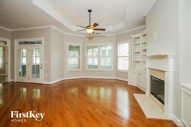 Building Photo - 207 Hickory Nut Ln