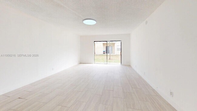 Foto del edificio - 3501 NW 114th Ln