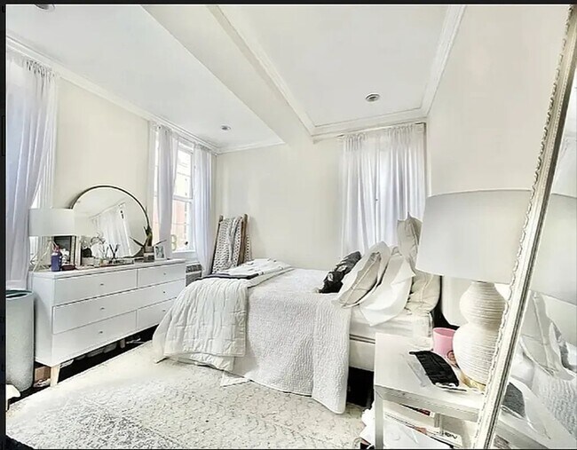 Foto del edificio - 448 W 19th St