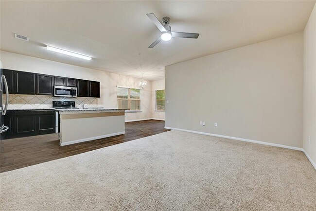 Building Photo - 6301 Wideleaf Dr