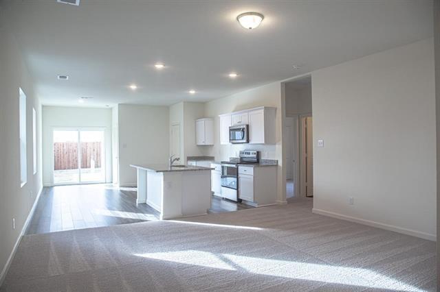 Foto del edificio - 605 Colgate Cir