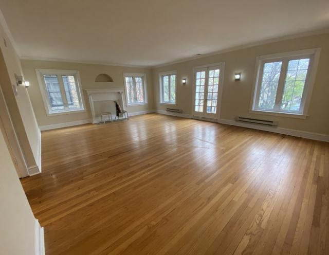 Building Photo - 4 bedroom in Chicago IL 60645