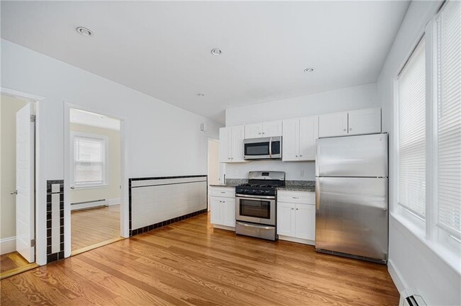 Foto del edificio - 112 Kimball St