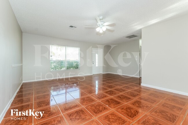 Building Photo - 6004 Westfall Rd