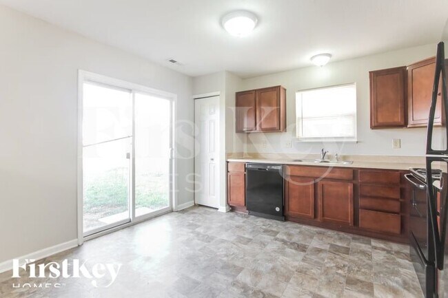 Building Photo - 8542 Sansa St