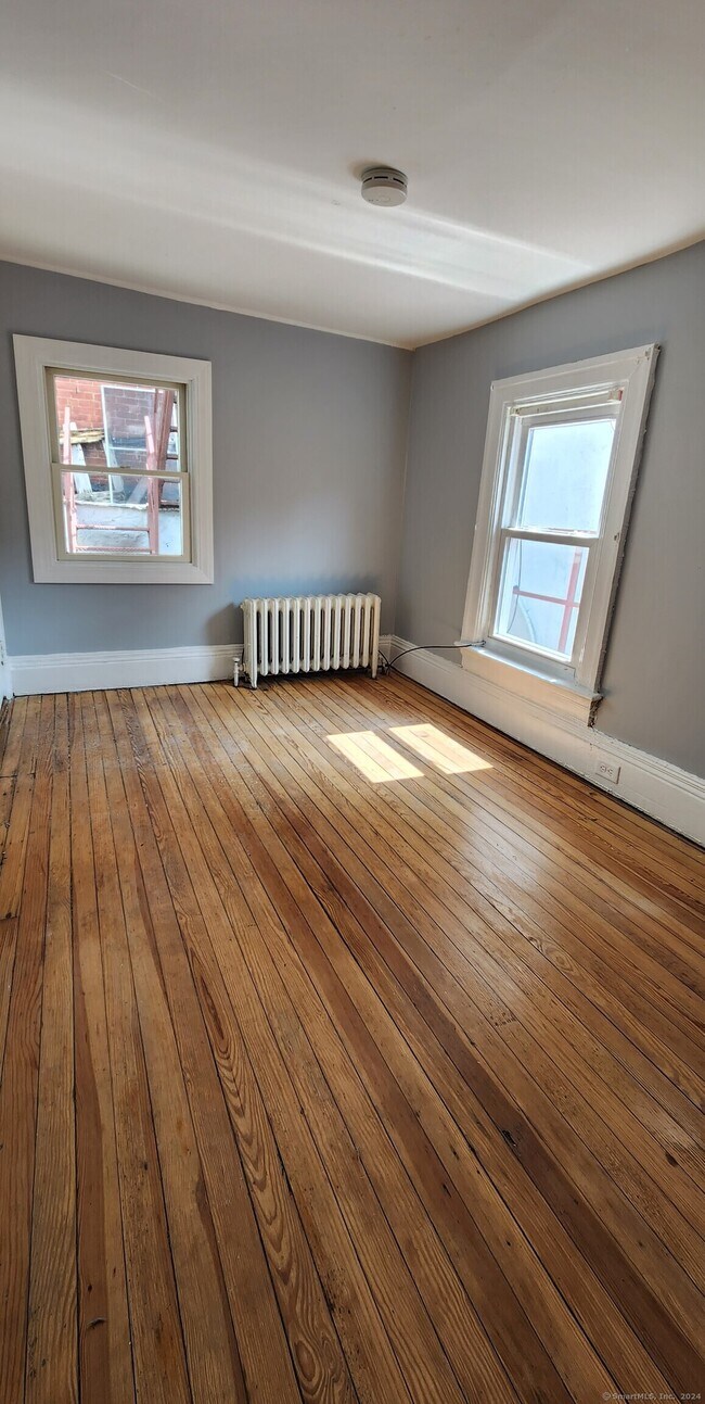 12 West Putnam Avenue Unit 2E, Greenwich, CT 06830 Condo for Rent in