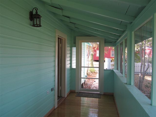 Foto del edificio - Extended Stay Studio apartment, 1 bed, 1 bath; fully furnished, all utilities and lawn care inclu...