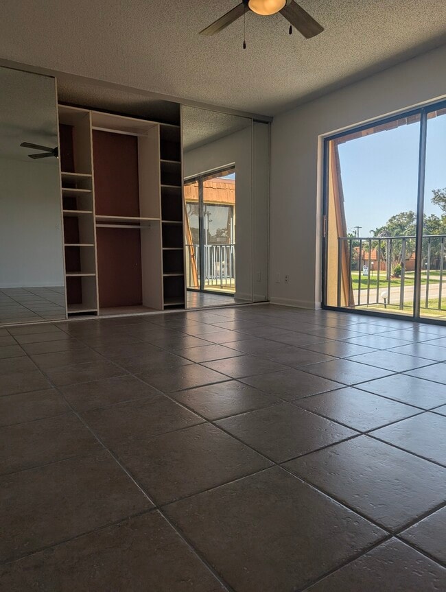 Building Photo - 1713 Park Meadows Dr