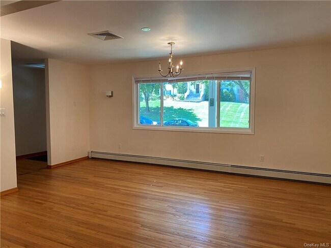Building Photo - 3616 Edgehill Rd