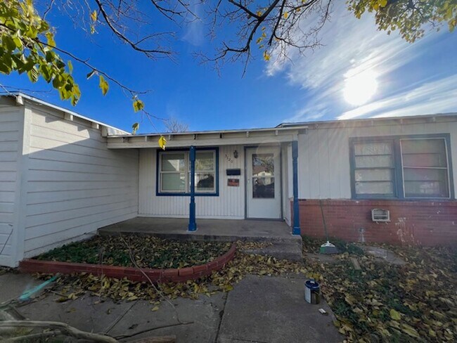 Building Photo - For Lease - 3120 Tom Green - Odessa TX