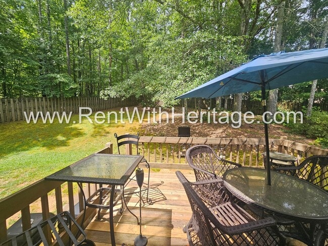 Building Photo - THIS HOME IS GORGEOUS!....ALL THE UPGRADES...