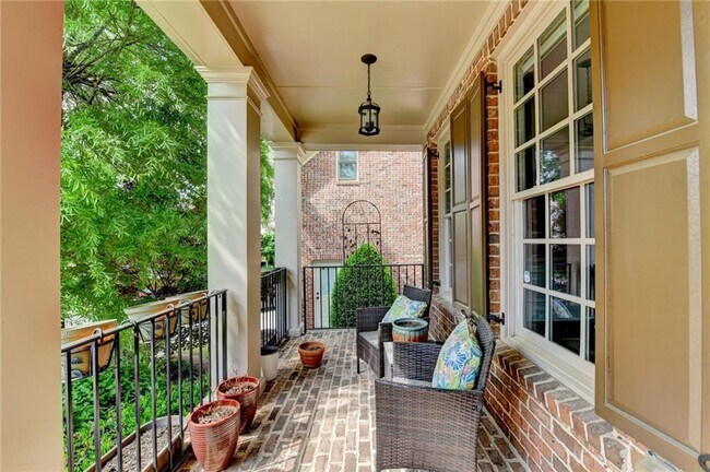 Foto del edificio - 11653 Parkside Ave