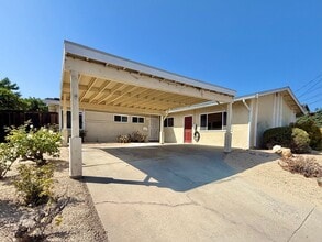Building Photo - 6334 Lake Kathleen Ave