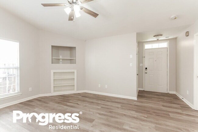 Building Photo - 3002 Salmon River Dr