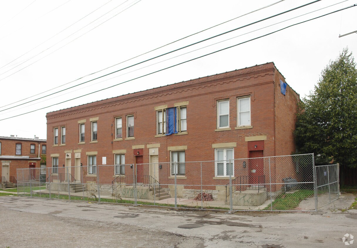 Primary Photo - 1211-1219 Frances Pl