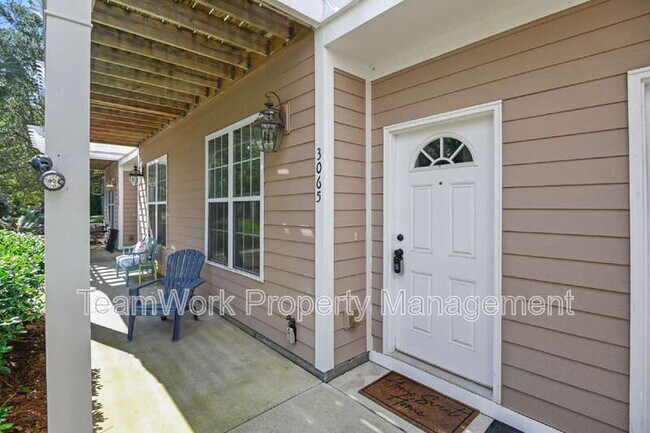 Foto del edificio - 3065 Sugarberry Ln