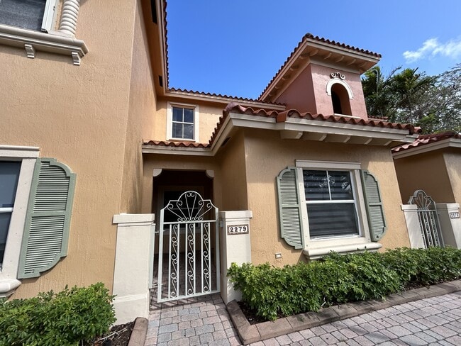 Building Photo - 2279 Anchor Ct