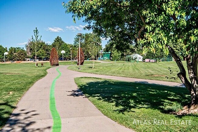 Building Photo - 1665 Fenton St