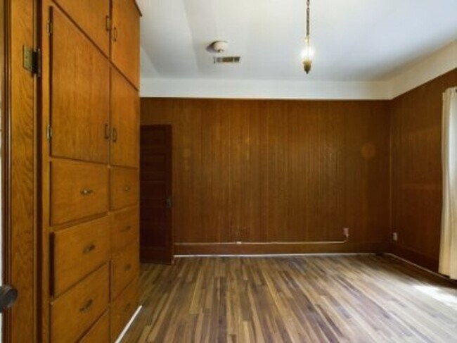 Foto del edificio - Cozy three bedroom in Hye Texas