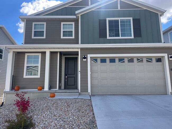 Building Photo - 1186 Redbud Dr