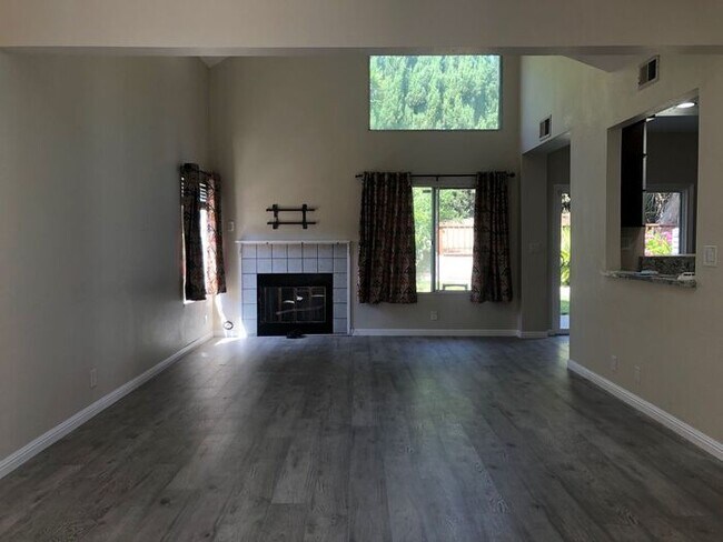 Building Photo - 35812 Killorglin Common, Fremont, CA 94536