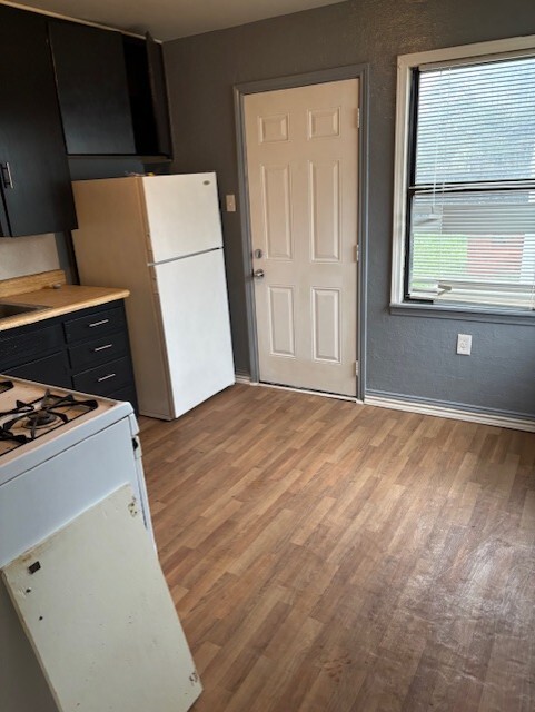 Foto del edificio - 4618 S Hayden St