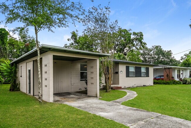 Foto del edificio - 2615 Ligustrum Rd