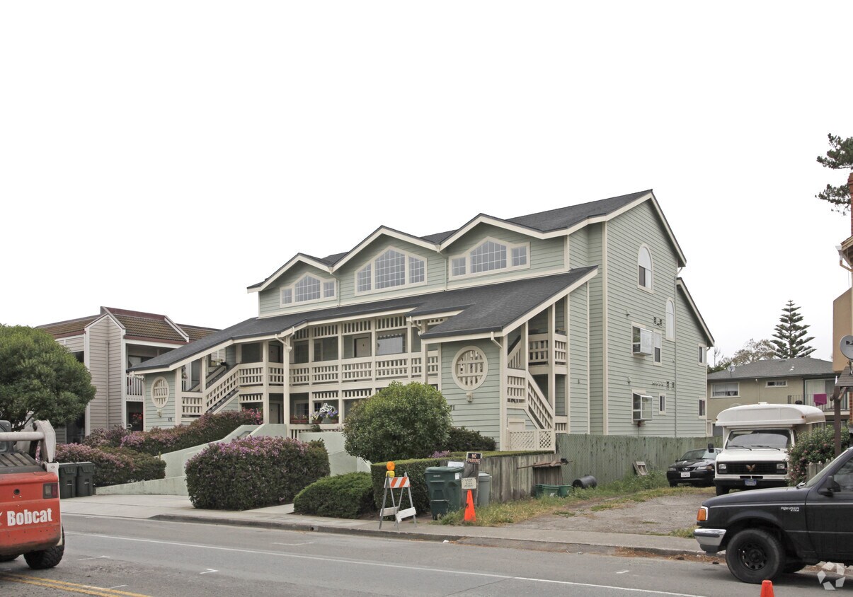 465471 Kelly Ave, Half Moon Bay, CA 94019 Apartments in Half Moon