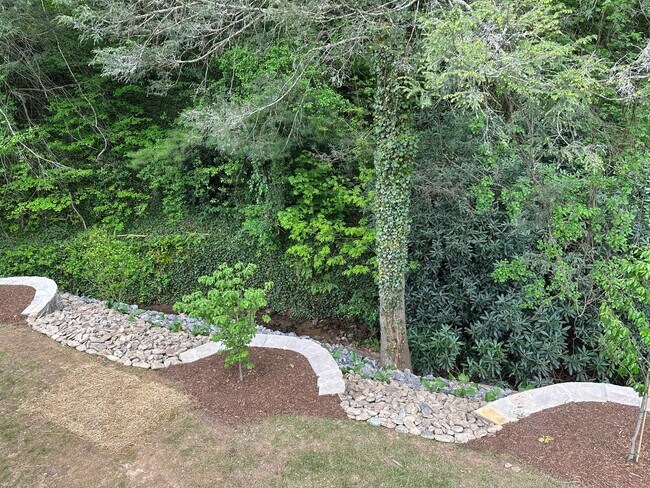 Foto del edificio - 11 Mountainbrook Rd