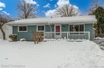 Building Photo - 2829 Wall St