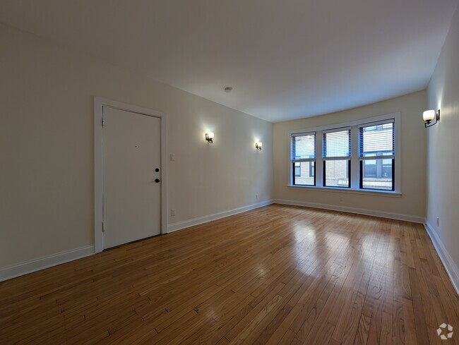 Building Photo - 4032 N Ashland Ave