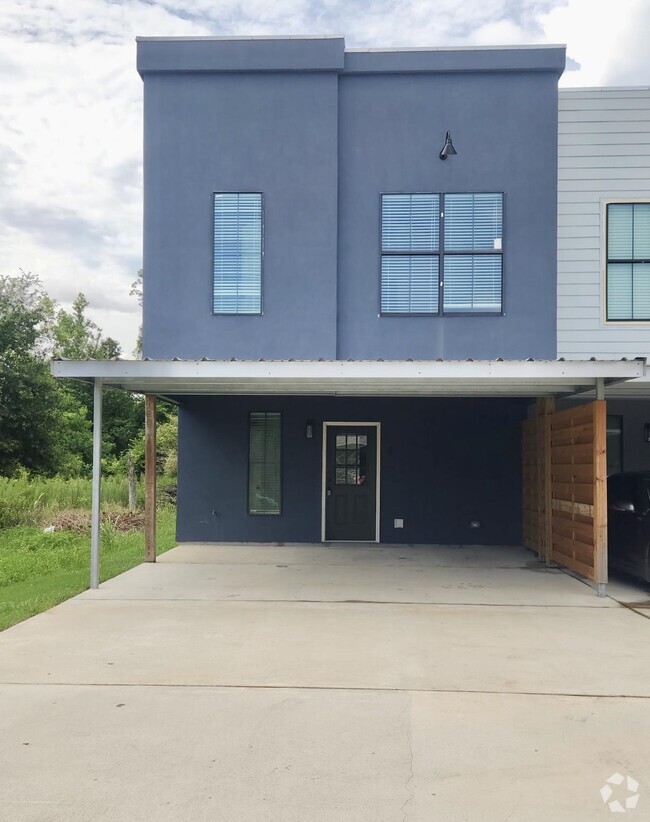 Building Photo - 3552 Knight Ln