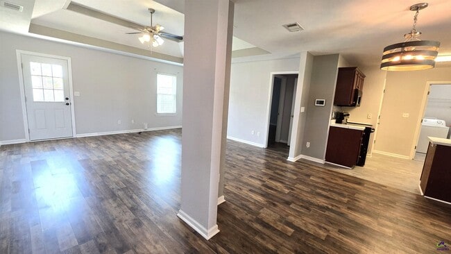Building Photo - 125 Preston Ln
