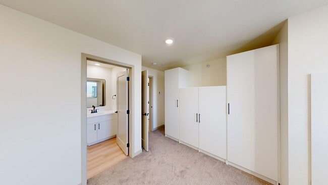 Interior Photo - Briarwood Reserve