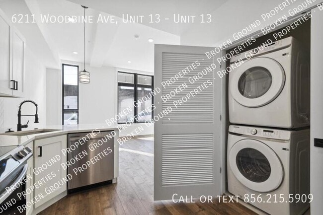 Foto del edificio - 6211 Woodbine Ave